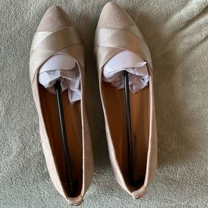 Pretty tan flats.
